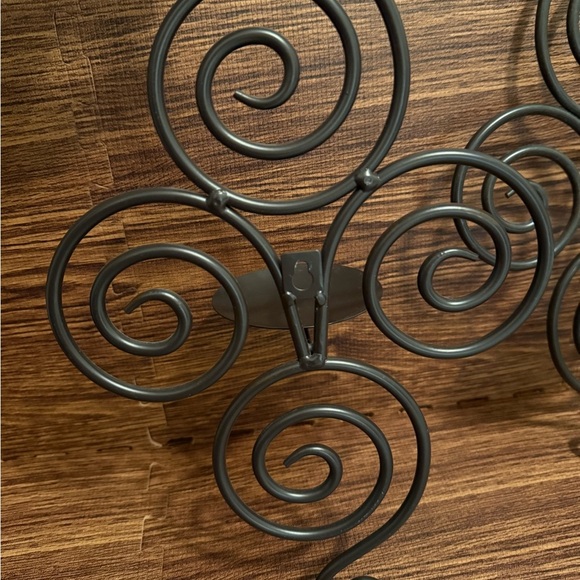 Elegant Metal Wall Sconce Set - Picture 5 of 5